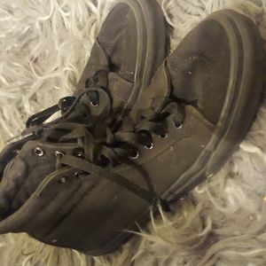 Vans canvas hightop 7.5 men/ 9 women